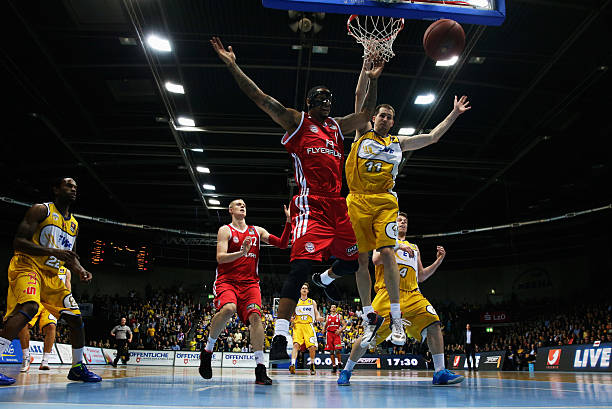 出示引发了 出示引发了